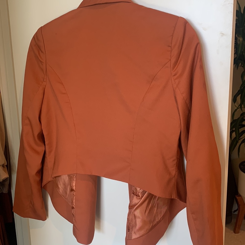 Blazer - Picture 5 of 6